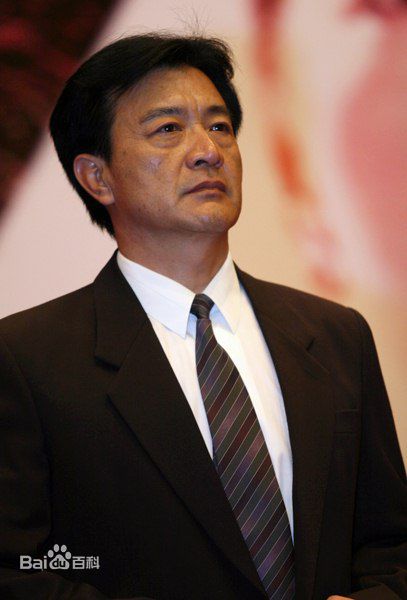 周里京生活照图片图册