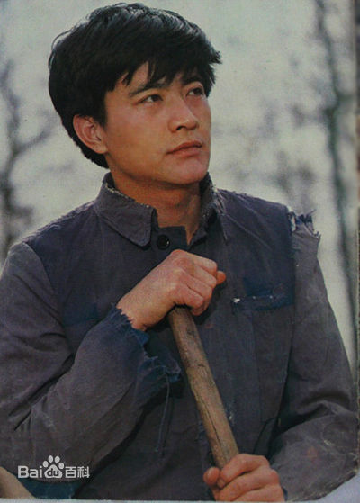 周里京高清剧照