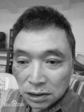 马原遭殴打前后照片