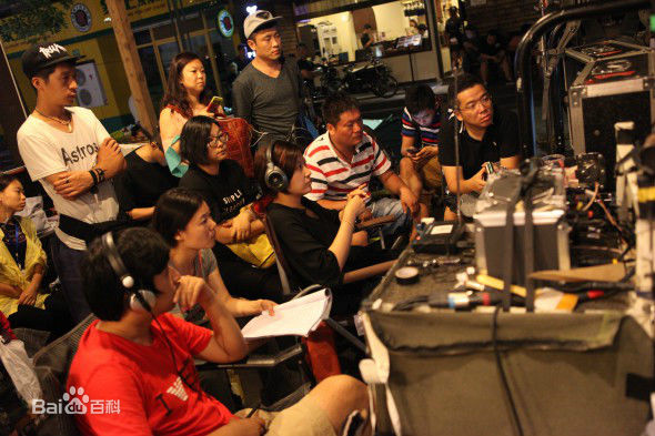 林妍讲戏时图册