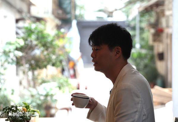 翁子光(Philip Yung Chi-Kwong)工作照素颜照相册