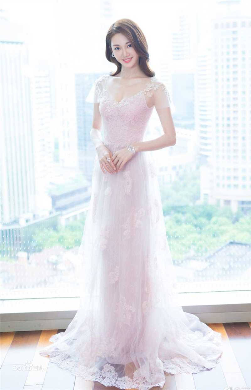 苗苗(Vivi)活动照前后照片