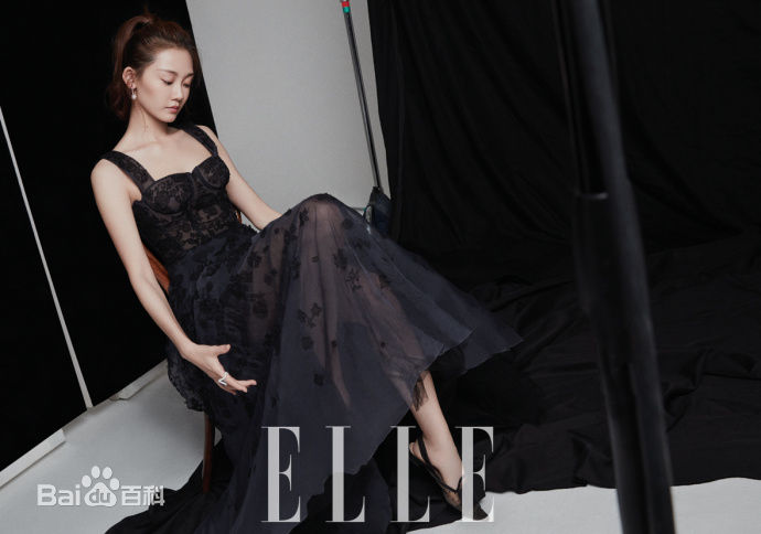 最全苗苗(Vivi)在《ELLEMEN》9月刊大片中的相册