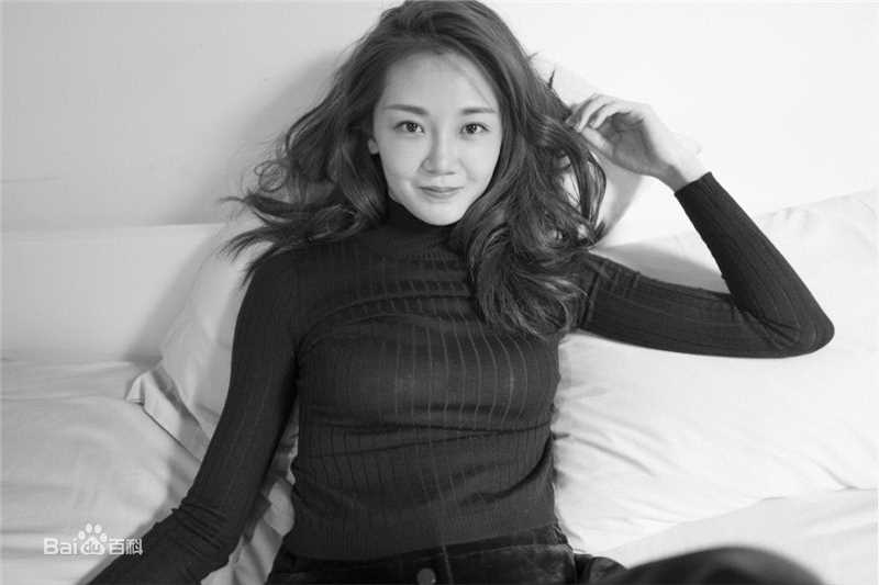 苗苗(Vivi)高清《ELLEMEN》杂志照图集