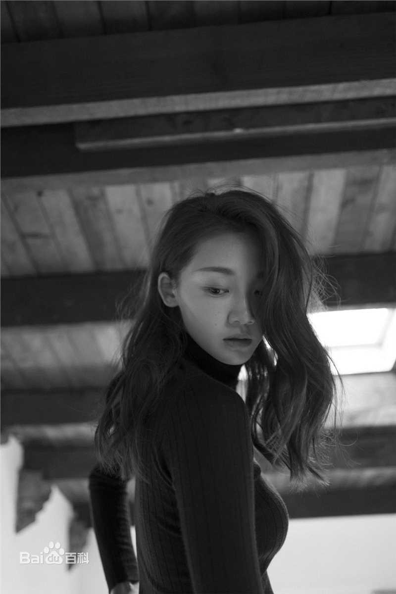 苗苗(Vivi)高清《ELLEMEN》杂志照图集