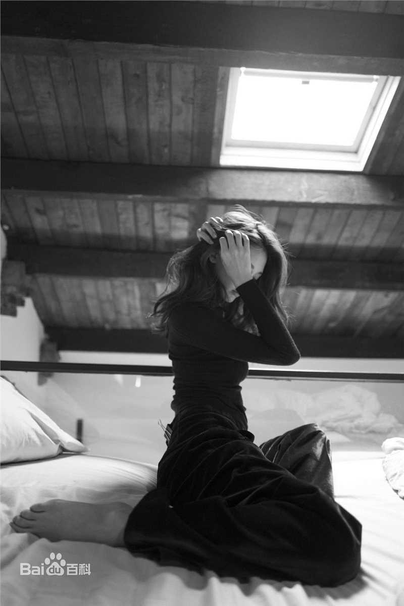 苗苗(Vivi)高清《ELLEMEN》杂志照图集