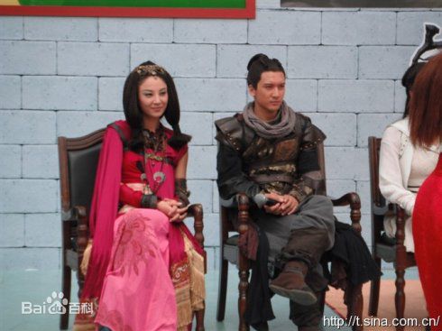 高清郑希怡(Yumiko cheng)在《剑侠情缘》探班照片中的图集