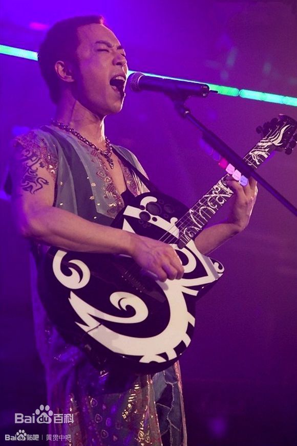 黄贯中(Paul Wong)演出照壁纸壁纸