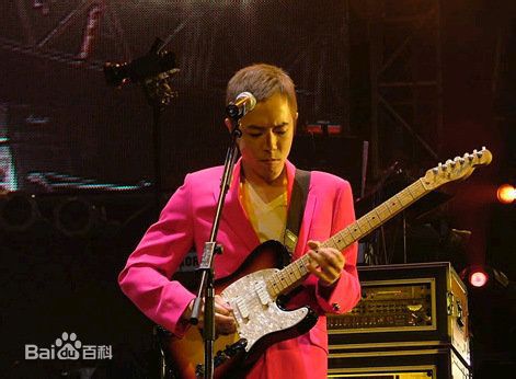 黄贯中(Paul Wong)演出照壁纸壁纸