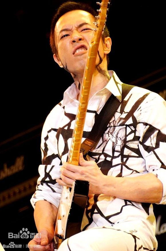 黄贯中(Paul Wong)演出照壁纸壁纸