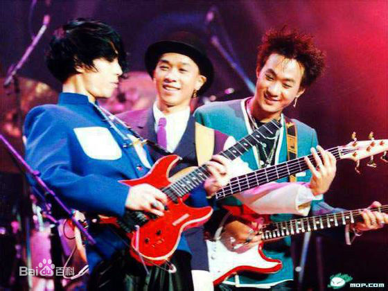 黄贯中(Paul Wong)演出照壁纸壁纸