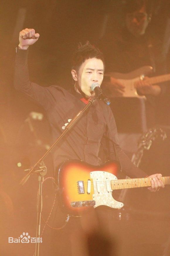 黄贯中(Paul Wong)演出照壁纸壁纸