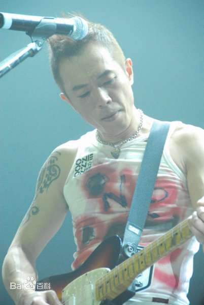 黄贯中(Paul Wong)演出照壁纸壁纸