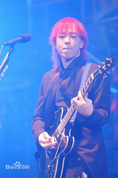 黄贯中(Paul Wong)演出照壁纸壁纸