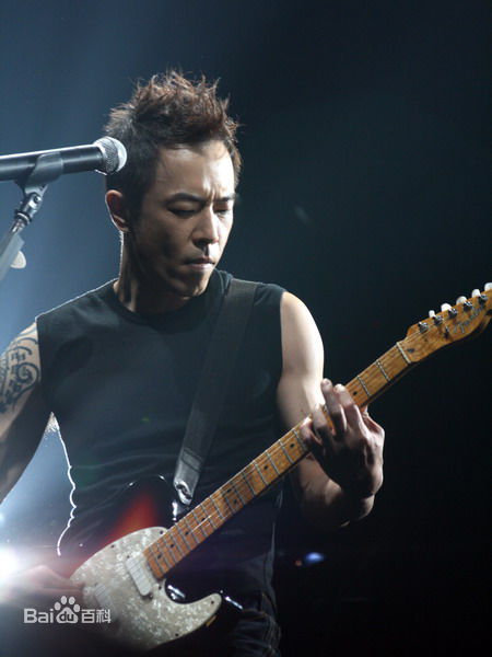 黄贯中(Paul Wong)演出照壁纸壁纸