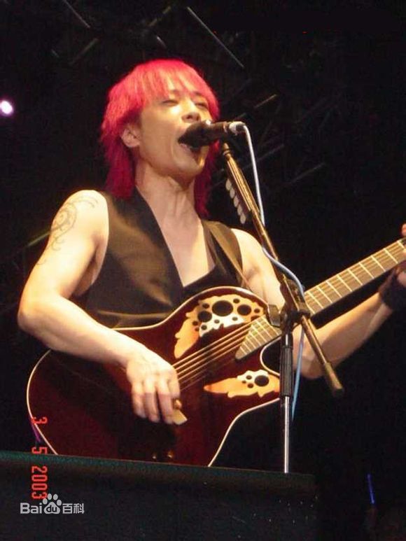 黄贯中(Paul Wong)演出照壁纸壁纸