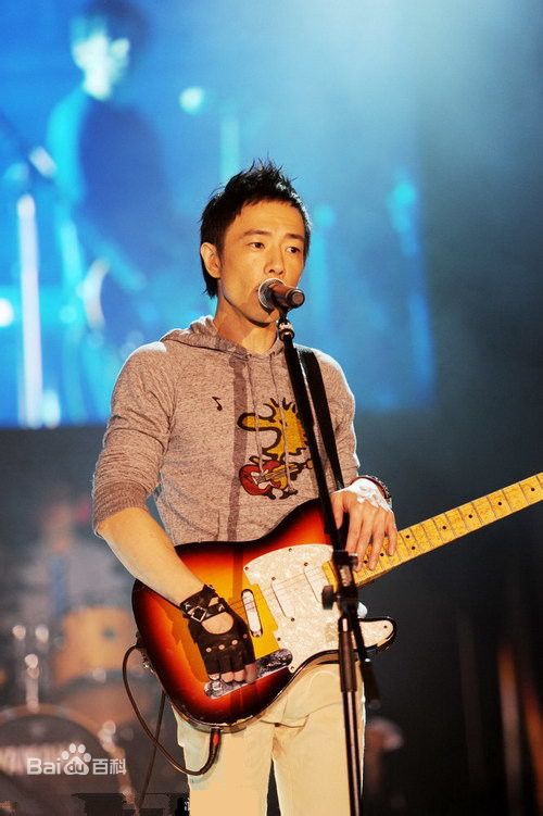 黄贯中(Paul Wong)演出照壁纸壁纸