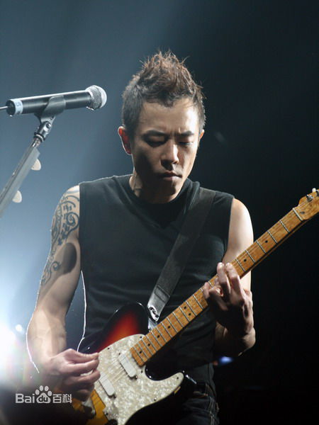 黄贯中(Paul Wong)演出照壁纸壁纸