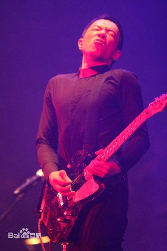 黄贯中(Paul Wong)演出照壁纸壁纸