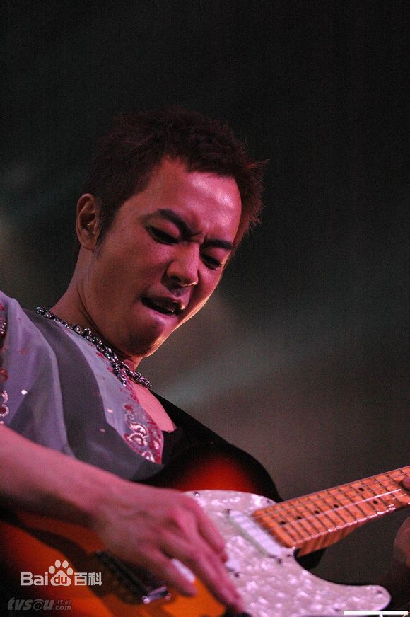 黄贯中(Paul Wong)演出照壁纸壁纸