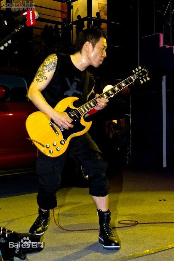 黄贯中(Paul Wong)演出照壁纸壁纸