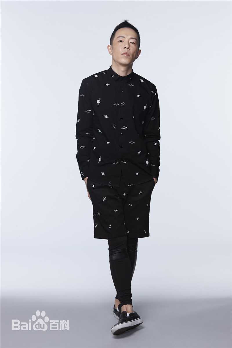 黄贯中(Paul Wong)前后照片