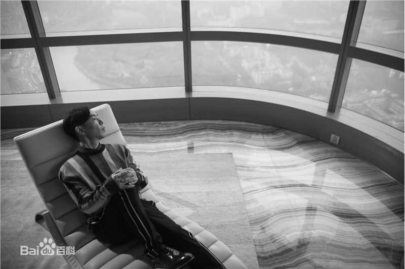 黄贯中(Paul Wong)前后照片