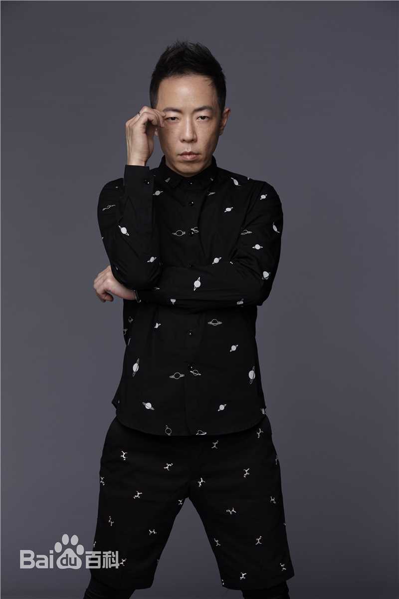 黄贯中(Paul Wong)前后照片