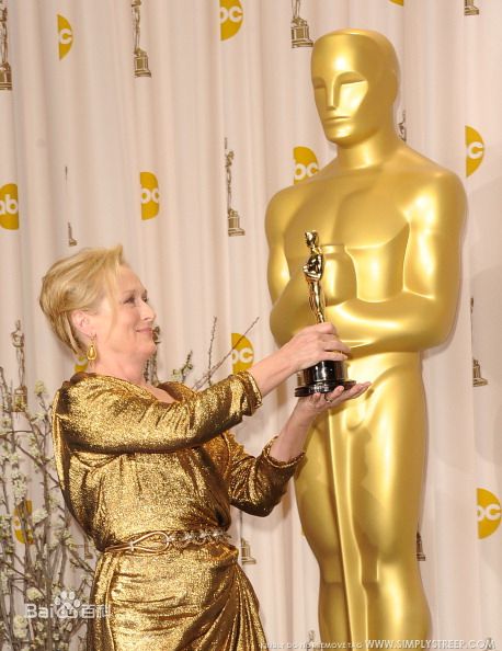 梅丽尔·斯特里普(Meryl Streep)第84届奥斯卡最佳女主角前后照片