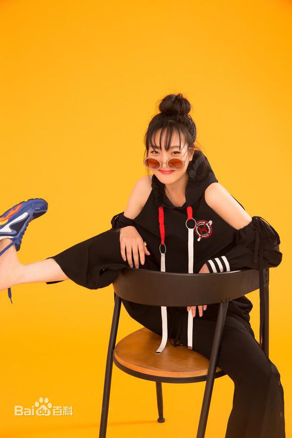 何杜娟201706图片图集