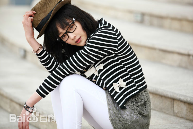 何杜娟2012图片图册