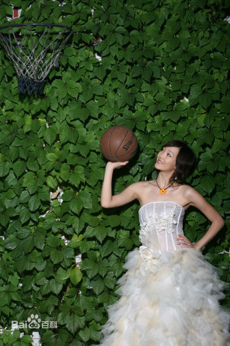 何杜娟其他素颜照壁纸