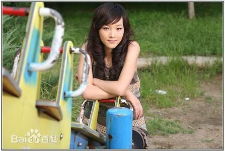 何杜娟其他素颜照壁纸