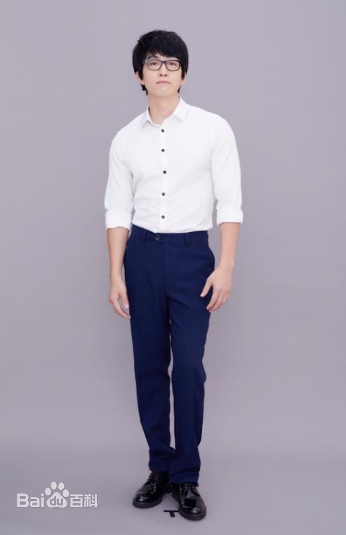 李光(Li Guang)照片素颜照相册