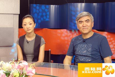 袁苑出席活动照片生活照