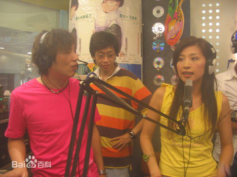 王薇(YoKo Wong Mei)出席活动壁纸壁纸