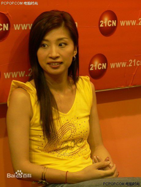 王薇(YoKo Wong Mei)出席活动壁纸壁纸