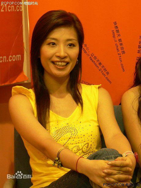 王薇(YoKo Wong Mei)出席活动壁纸壁纸