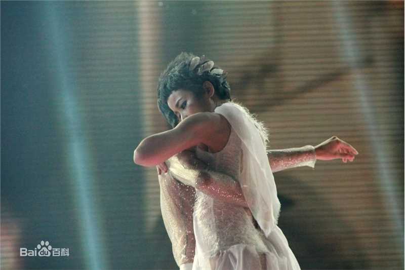 精选黄曼(Huang man)在2012《舞林大会》美图中的图册