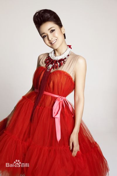 黄曼(Huang man)魅惑红裙大片图册