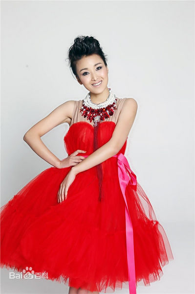 黄曼(Huang man)魅惑红裙大片图册