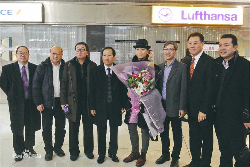 李玉刚朋友合照素颜照相册