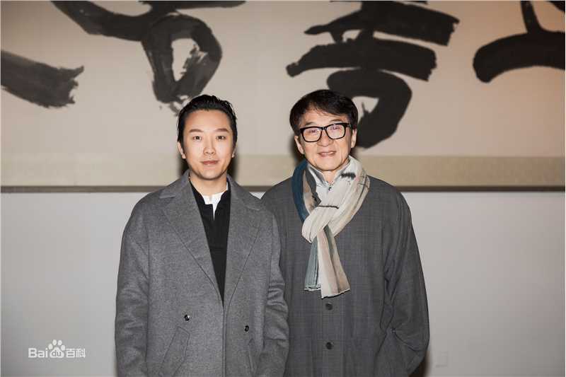 李玉刚朋友合照素颜照相册