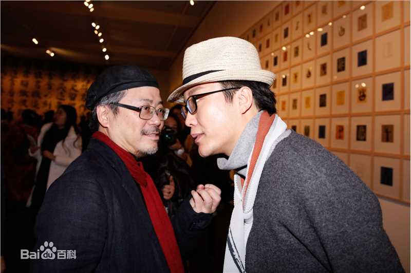 李玉刚朋友合照素颜照相册