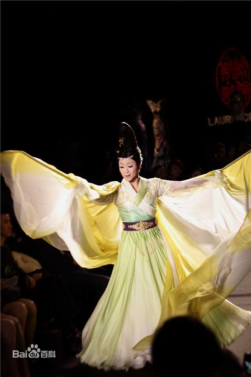 李玉刚朋友合照素颜照相册