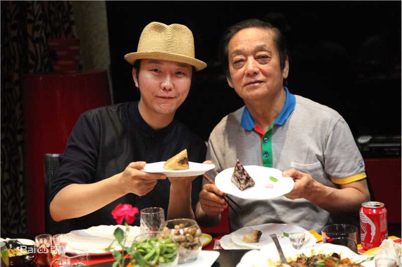 李玉刚朋友合照素颜照相册