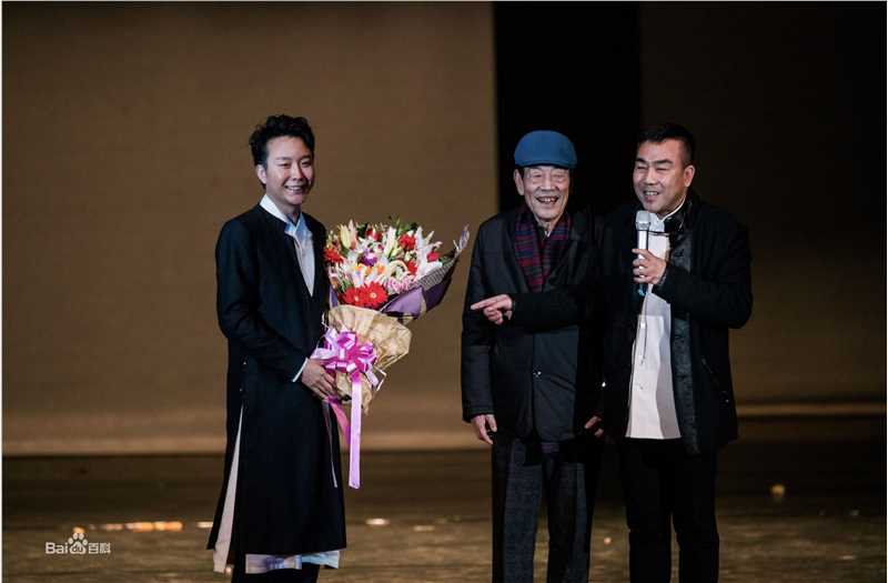 李玉刚朋友合照素颜照相册