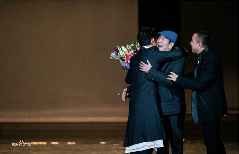 李玉刚朋友合照素颜照相册