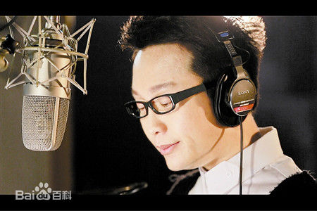 最新李玉刚性感图片