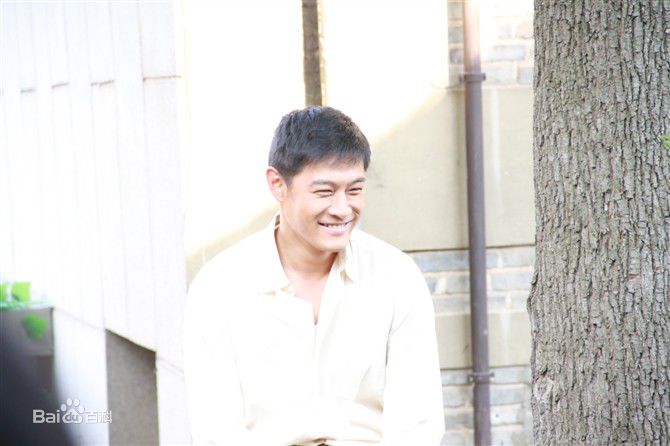 黄维德(Victor Huang)2011《山茶花》高清剧照